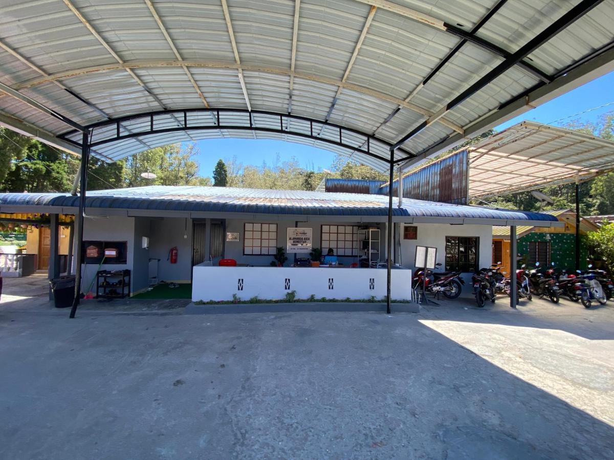 Aiza Homestay Opposite Abang Strawberry Taman Sedia Тана Рата Екстериор снимка