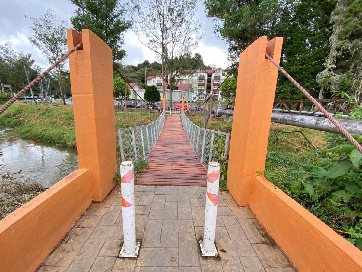 Aiza Homestay Opposite Abang Strawberry Taman Sedia Тана Рата Екстериор снимка