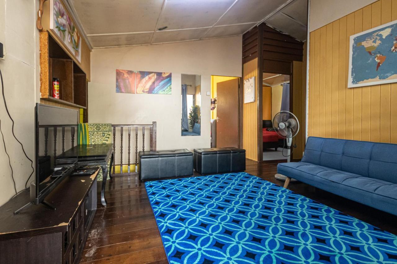 Aiza Homestay Opposite Abang Strawberry Taman Sedia Тана Рата Екстериор снимка
